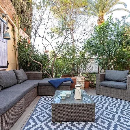 Atypical Old Town In Large Terrace Apartment Cannes
